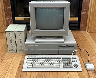 Commodore 900